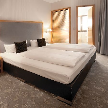 Townhouse Hotel Frankfurt pe Main Exterior foto