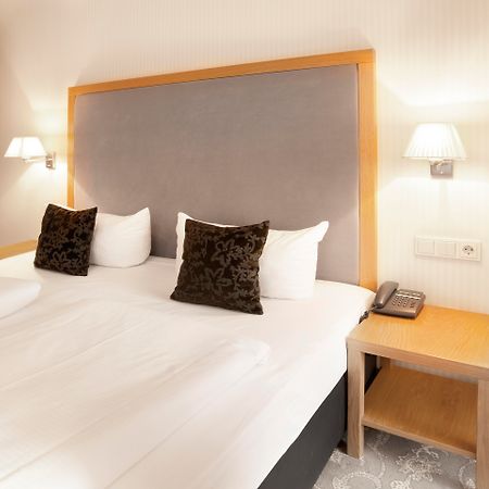 Townhouse Hotel Frankfurt pe Main Exterior foto