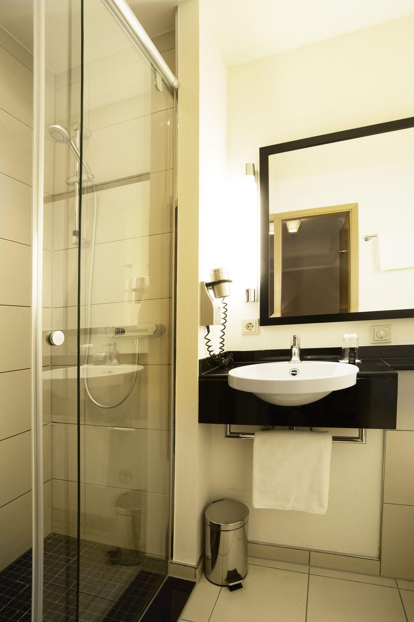 Townhouse Hotel Frankfurt pe Main Exterior foto