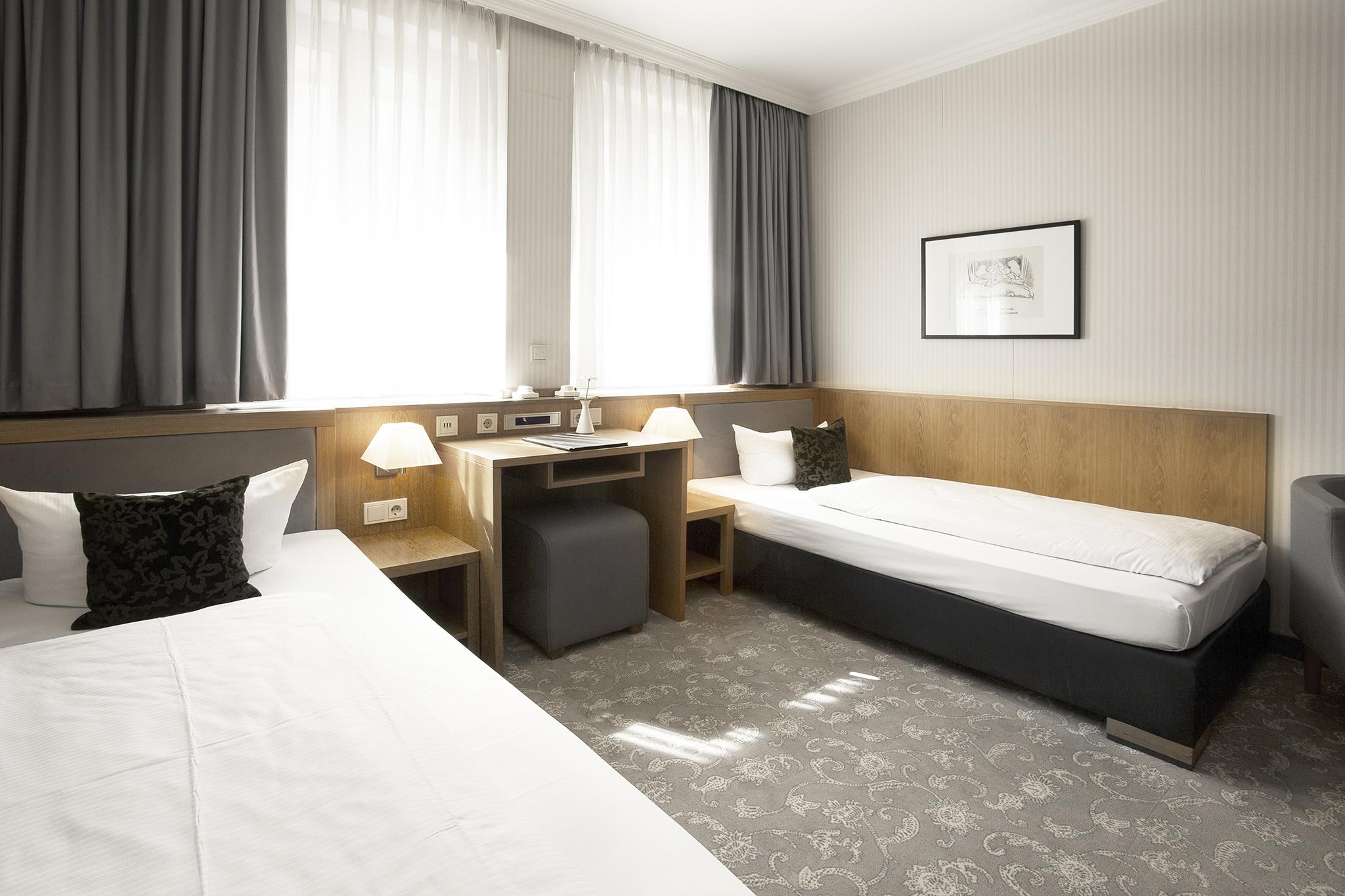 Townhouse Hotel Frankfurt pe Main Exterior foto