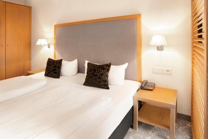 Townhouse Hotel Frankfurt pe Main Cameră foto